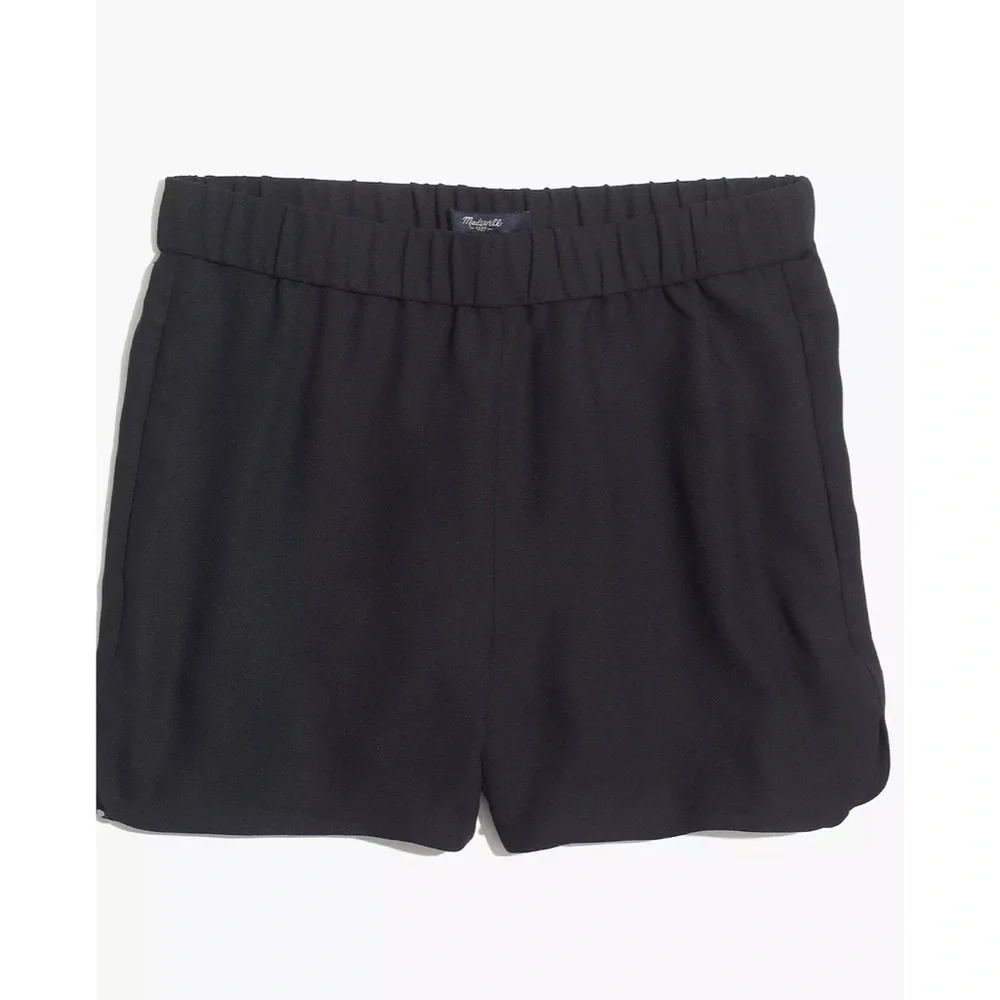 Madewell Drapey Pull-On Shorts in True Black Women’s XXS